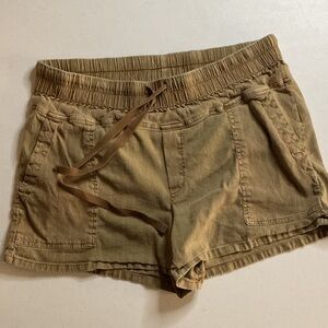 Kut from the Kloth  linen blend Stylish Tan Women's Cargo Shorts Size Large